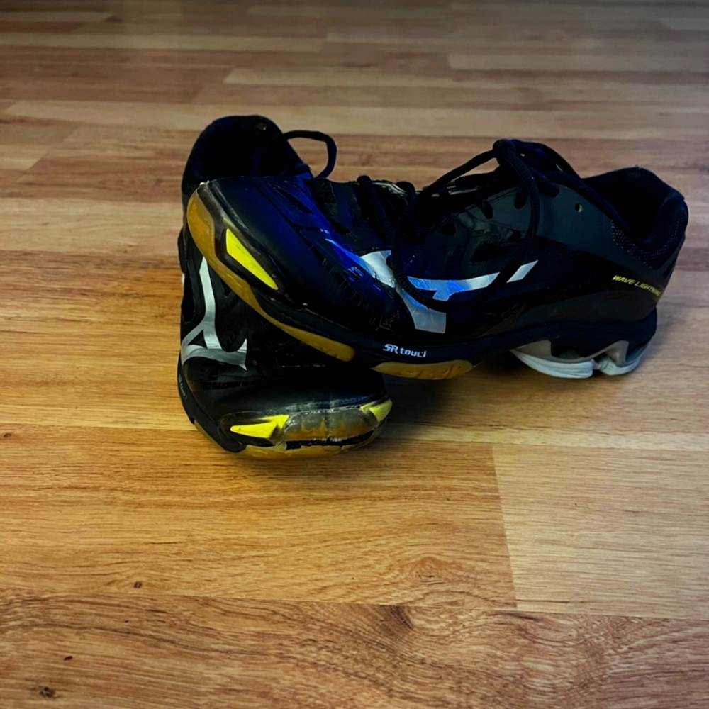 Volleyball Shoes